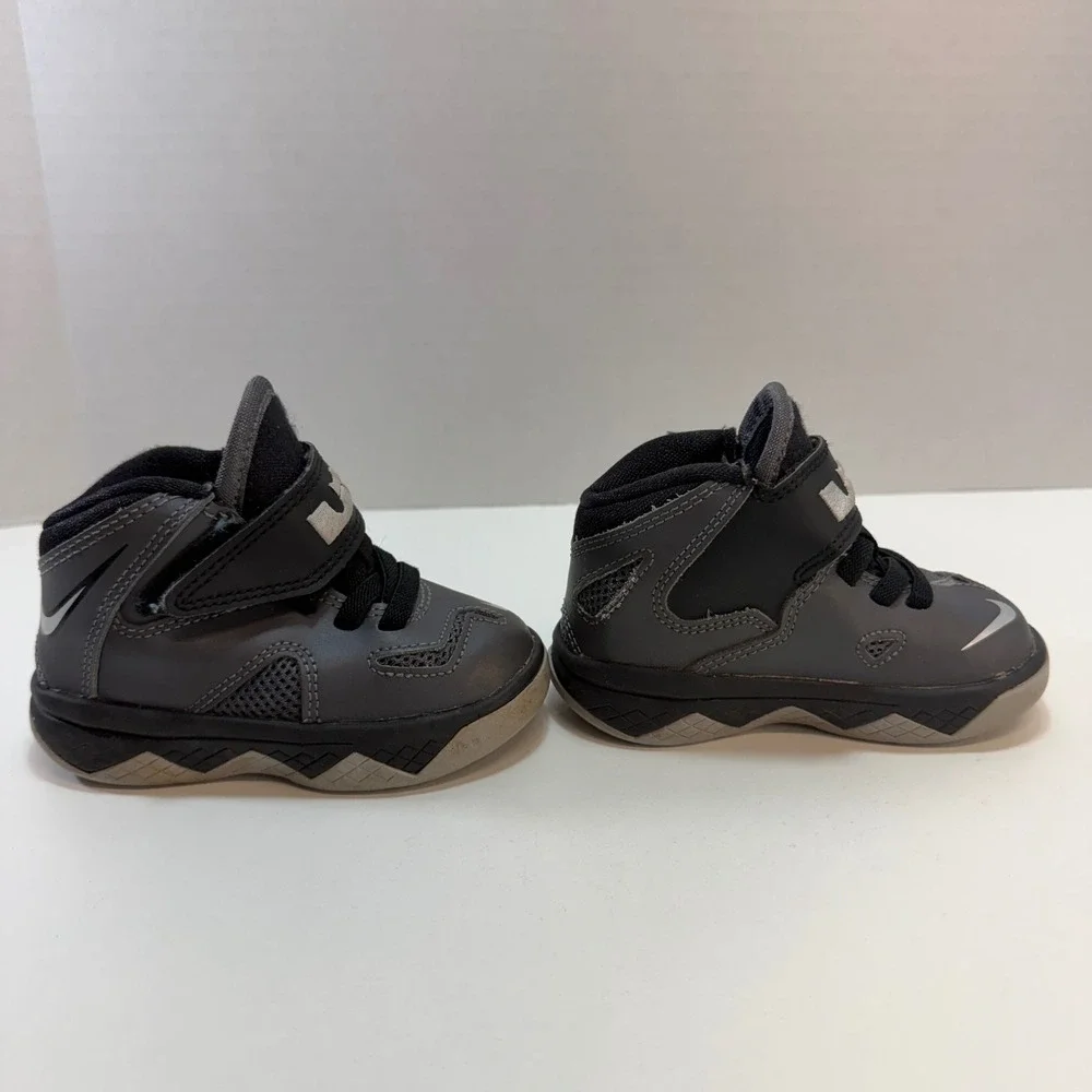 Nike good used